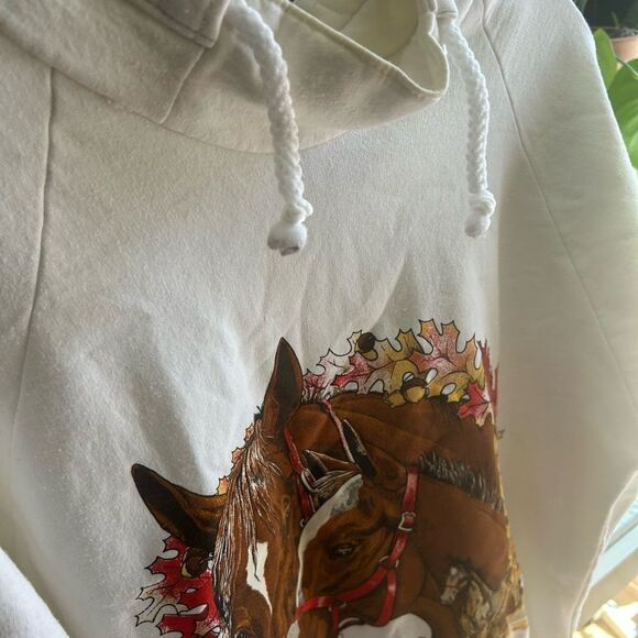 Vintage Horse Print White Sweatshirt - Picture 3 of 16